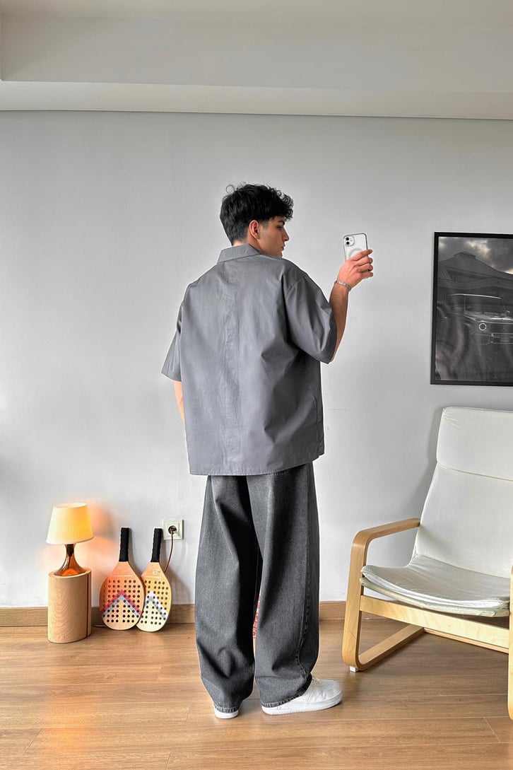 Basic Antrasit Kısa Kollu Oversize Gömlek