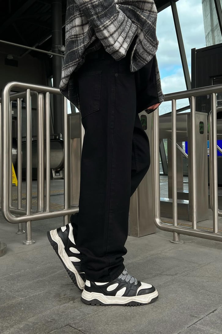 Basic Baggy Jean