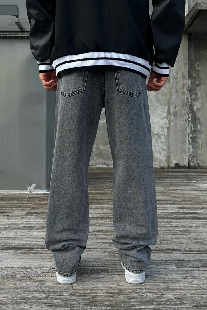 Basic Baggy Jean