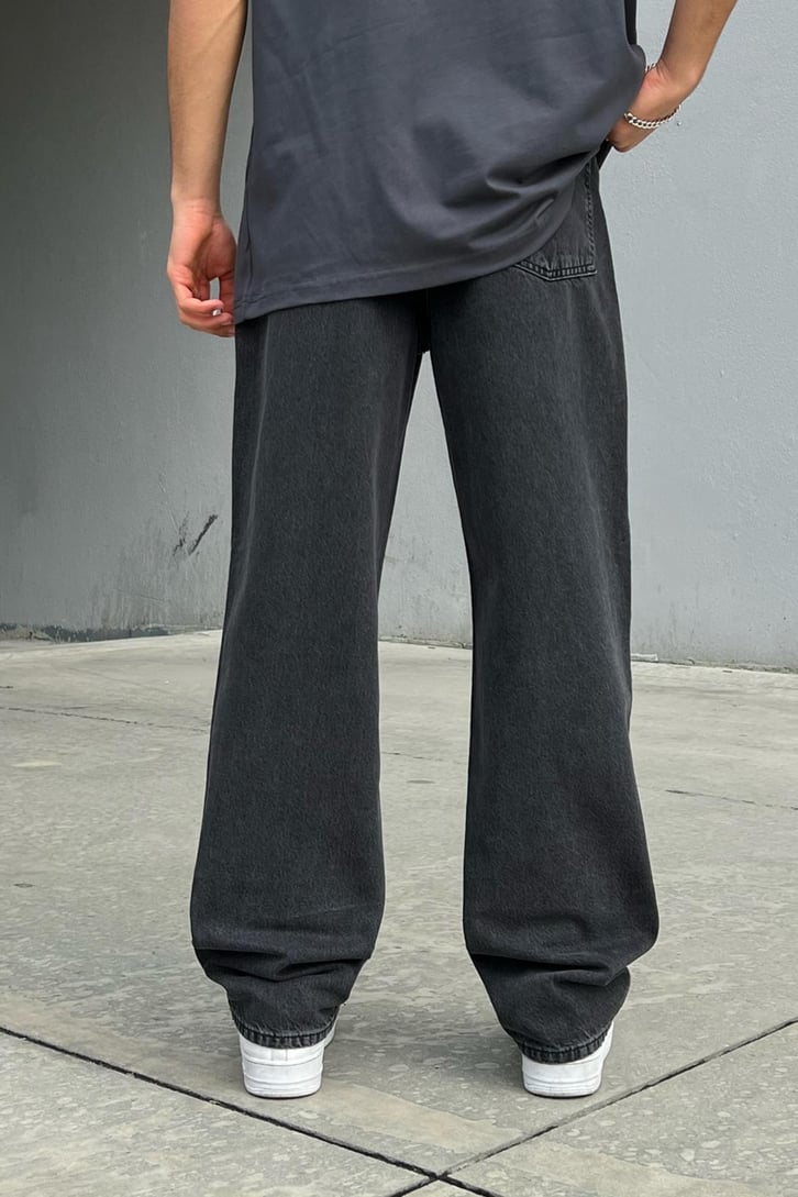 Basic Baggy Jean
