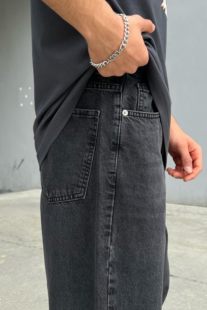 Basic Baggy Jean