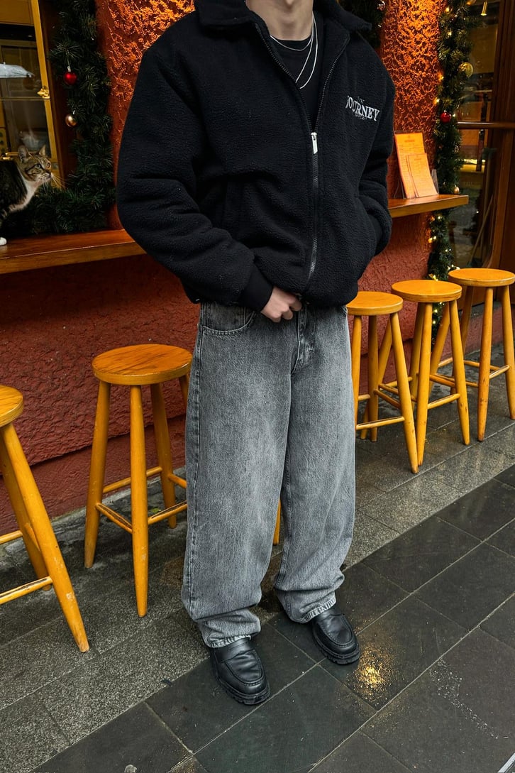 Basic Baggy Jean