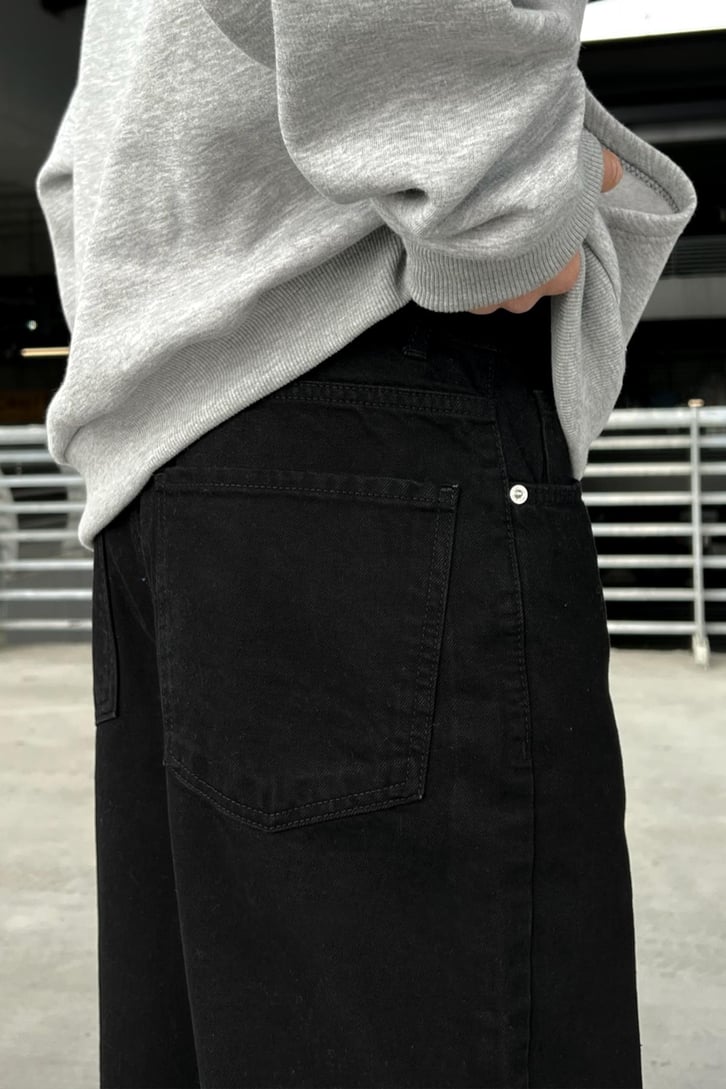 Basic Baggy Jean