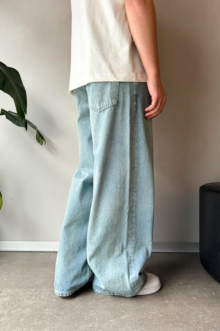Basic Baggy Jean