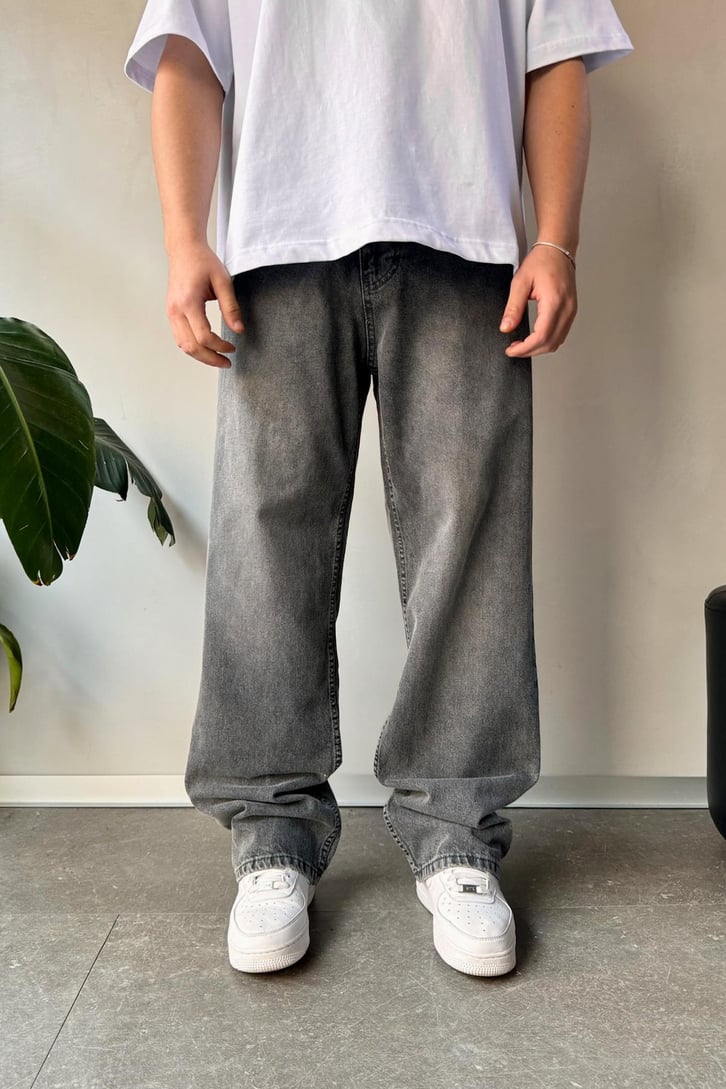 Basic Baggy Jean