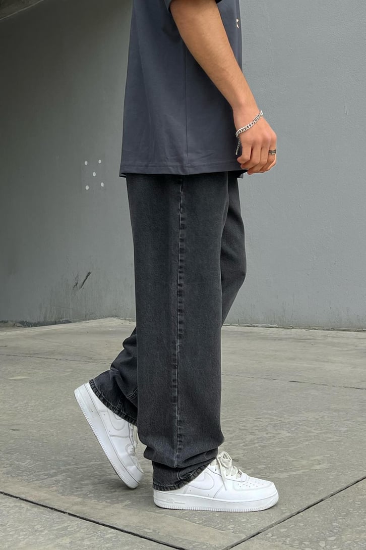Basic Baggy Jean