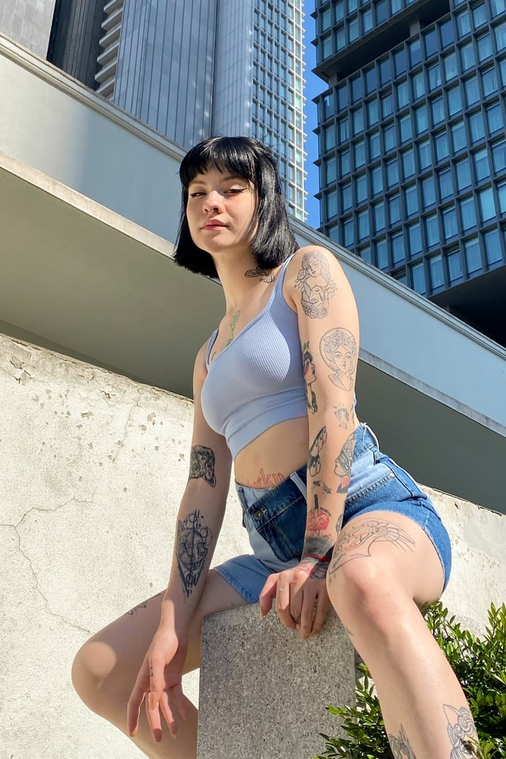 Basic Bebe Mavisi Crop