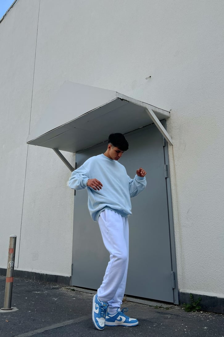 Basic Bebek Mavisi Oversize Sweatshirt