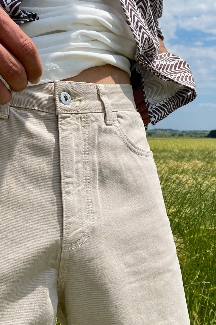 Basic Bej Baggy Fit Jean