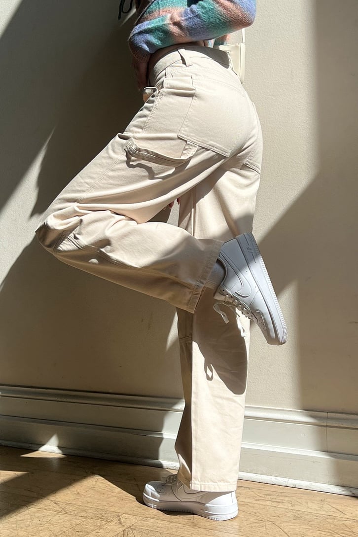 Basic Bej Baggy Jean