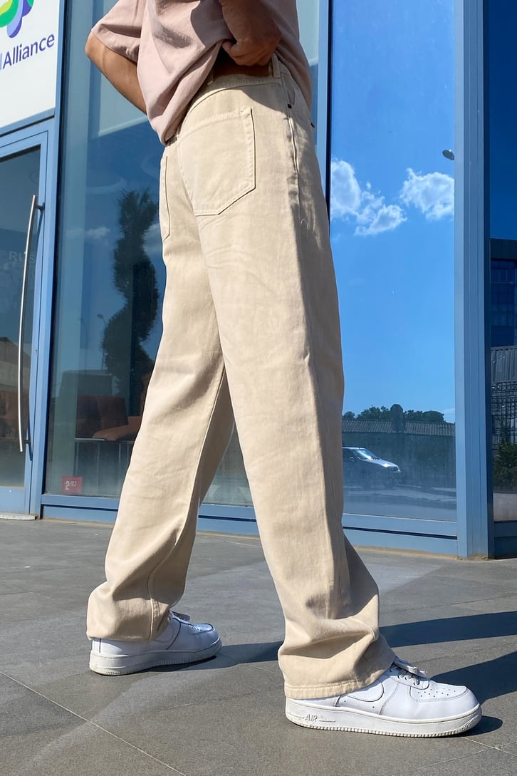 Basic Bej Baggy Jean