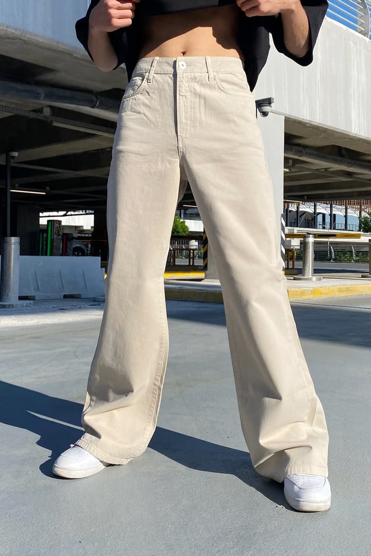 Basic Bej Baggy Jean