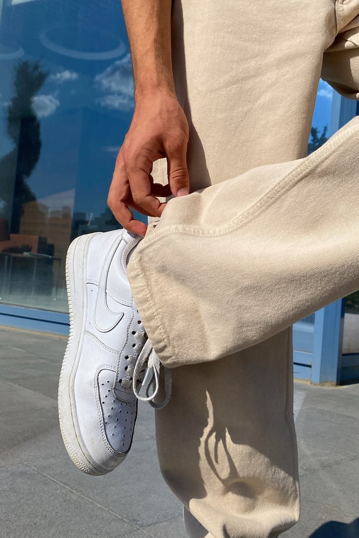 Basic Bej Baggy Jean