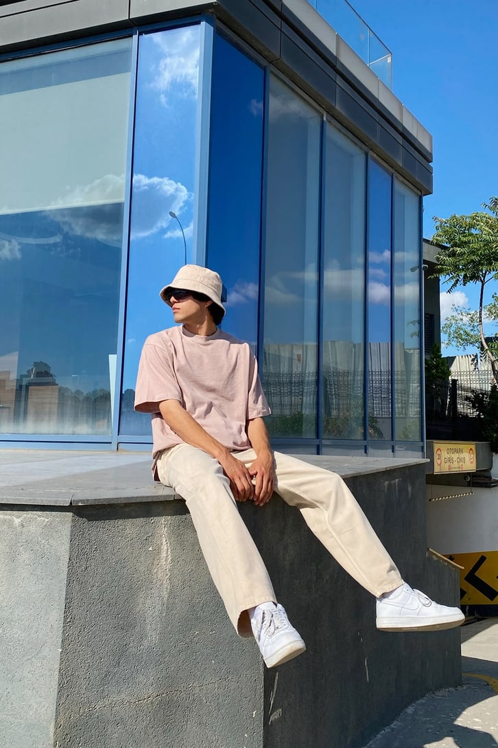 Basic Bej Baggy Jean