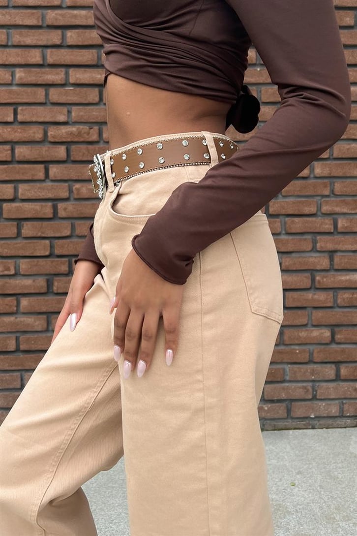 Basic Bej Baggy Jean