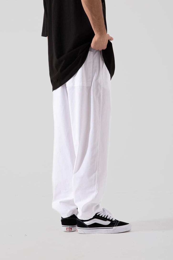 Basic Beyaz Kumaş Pantolon
