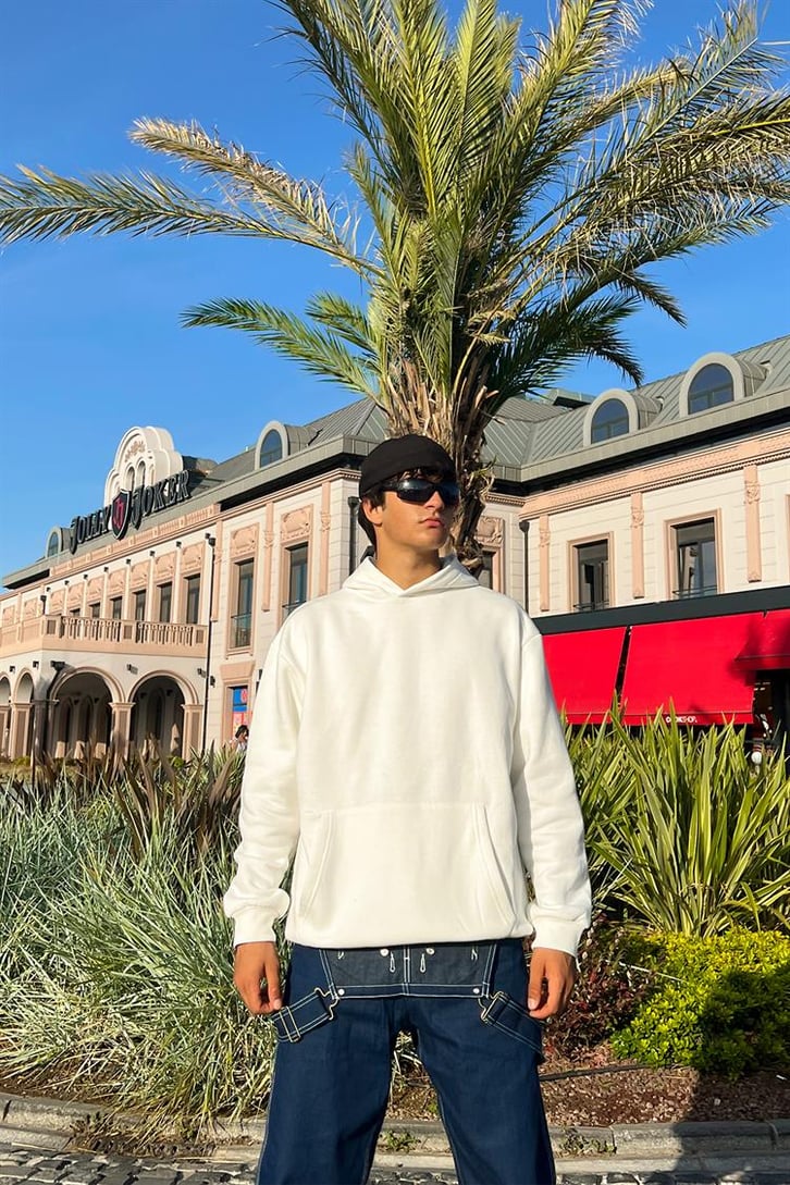Basic Beyaz Oversize Hoodie