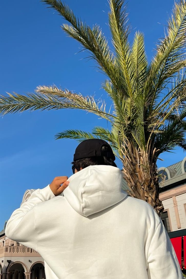 Basic Beyaz Oversize Hoodie