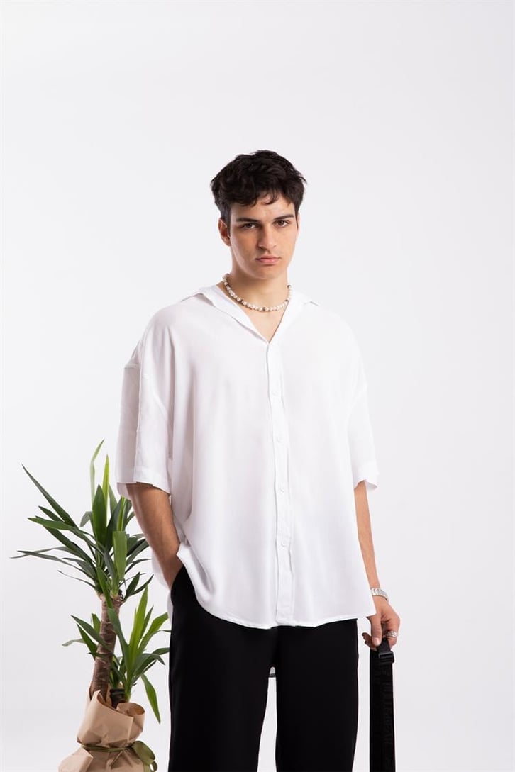 Basic Beyaz Oversize Kısa Kol Gömlek
