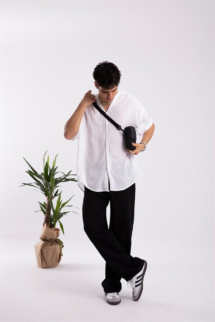 Basic Beyaz Oversize Kısa Kol Gömlek