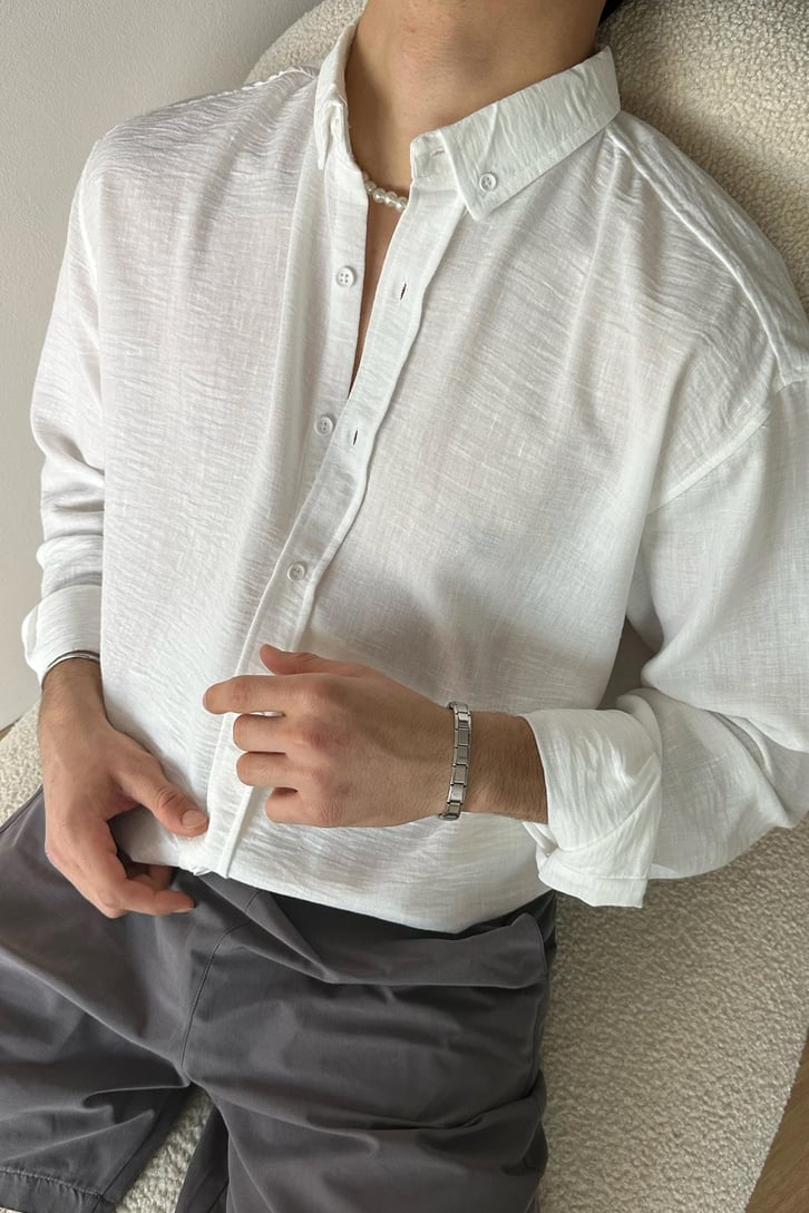 Basic Beyaz Uzun Kollu Oversize Gömlek