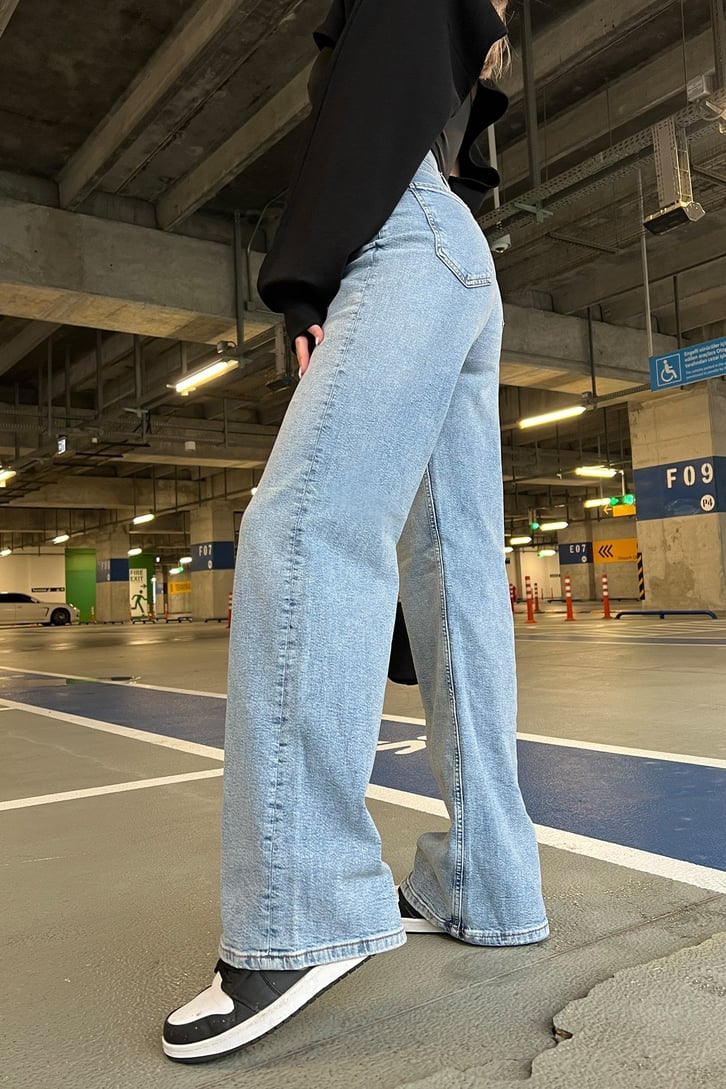 Basic Buz Mavi Baggy Jean