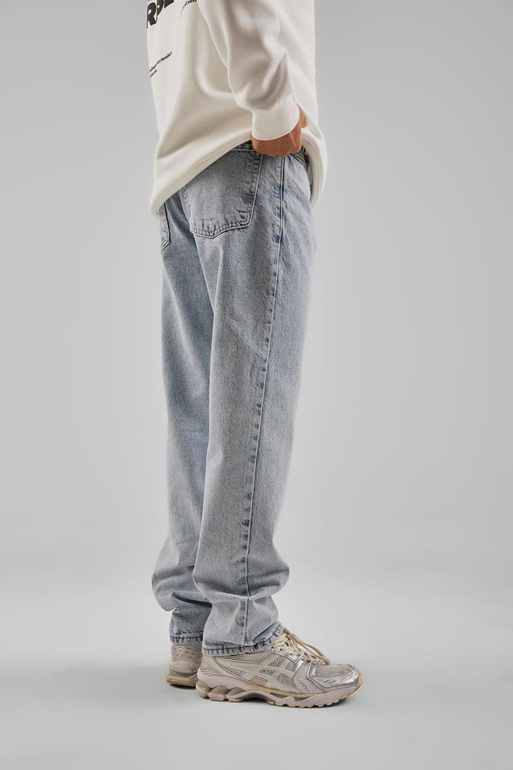 Basic Buz Mavi Relaxed Fit Jean