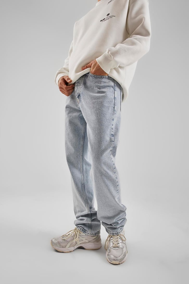 Basic Buz Mavi Relaxed Fit Jean