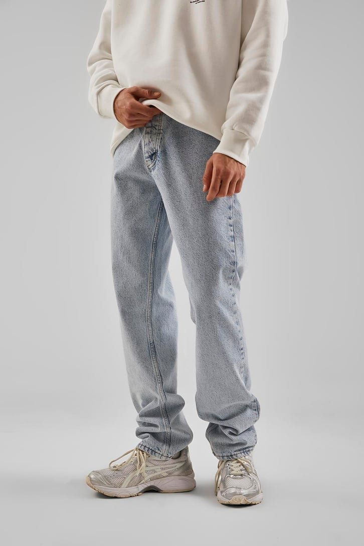 Basic Buz Mavi Relaxed Fit Jean