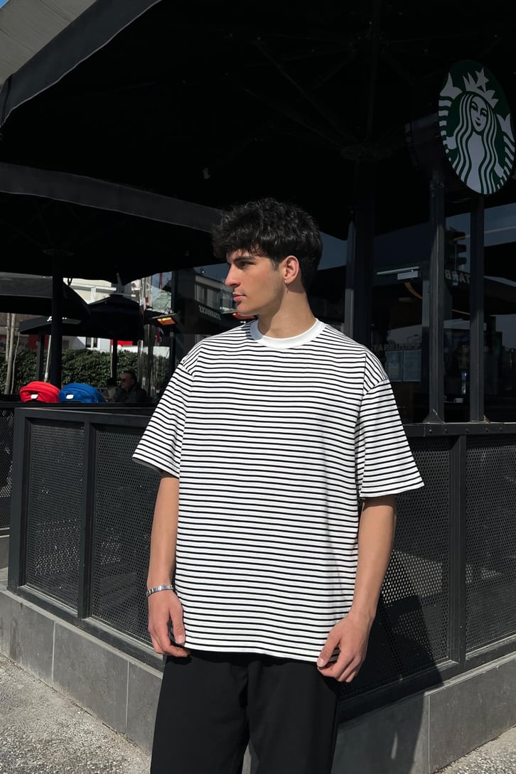 Basic Çizgili Beyaz Oversize Tişört