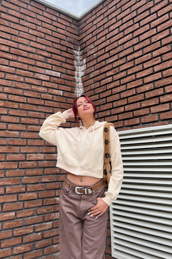 Basic Fermuarlı Bej Crop Sweatshirt