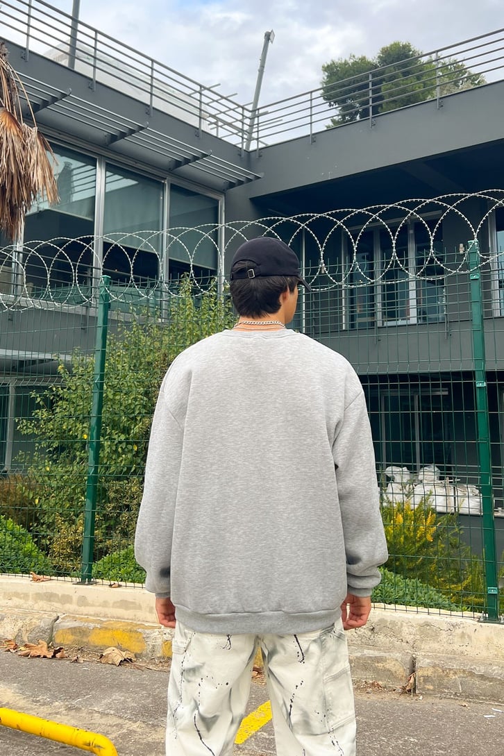 Basic Gri Oversize Sweatshirt