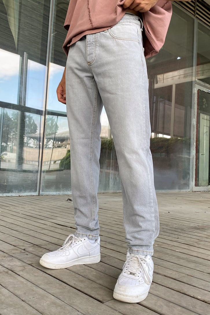 Basic Gri Regular Fit Jean