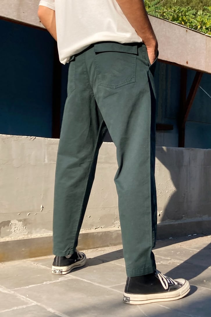 Basic Haki Mom Jean