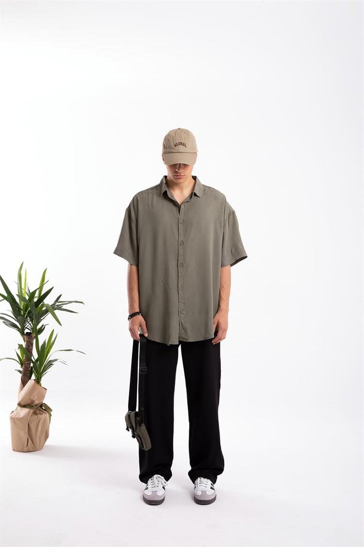 Basic Haki Oversize Kısa Kol Gömlek