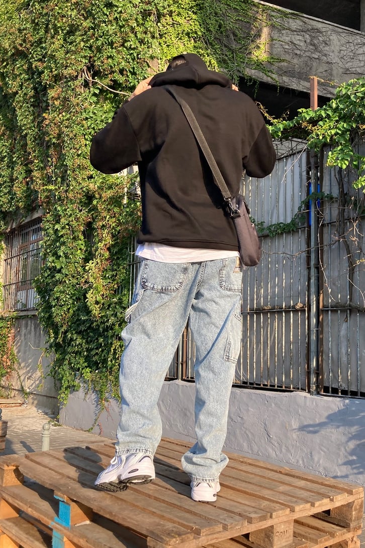 BASIC HOODIE