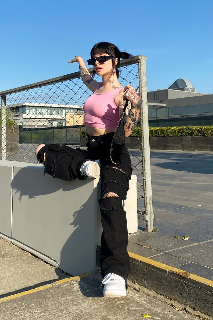 Basic Kolsuz Pembe Crop