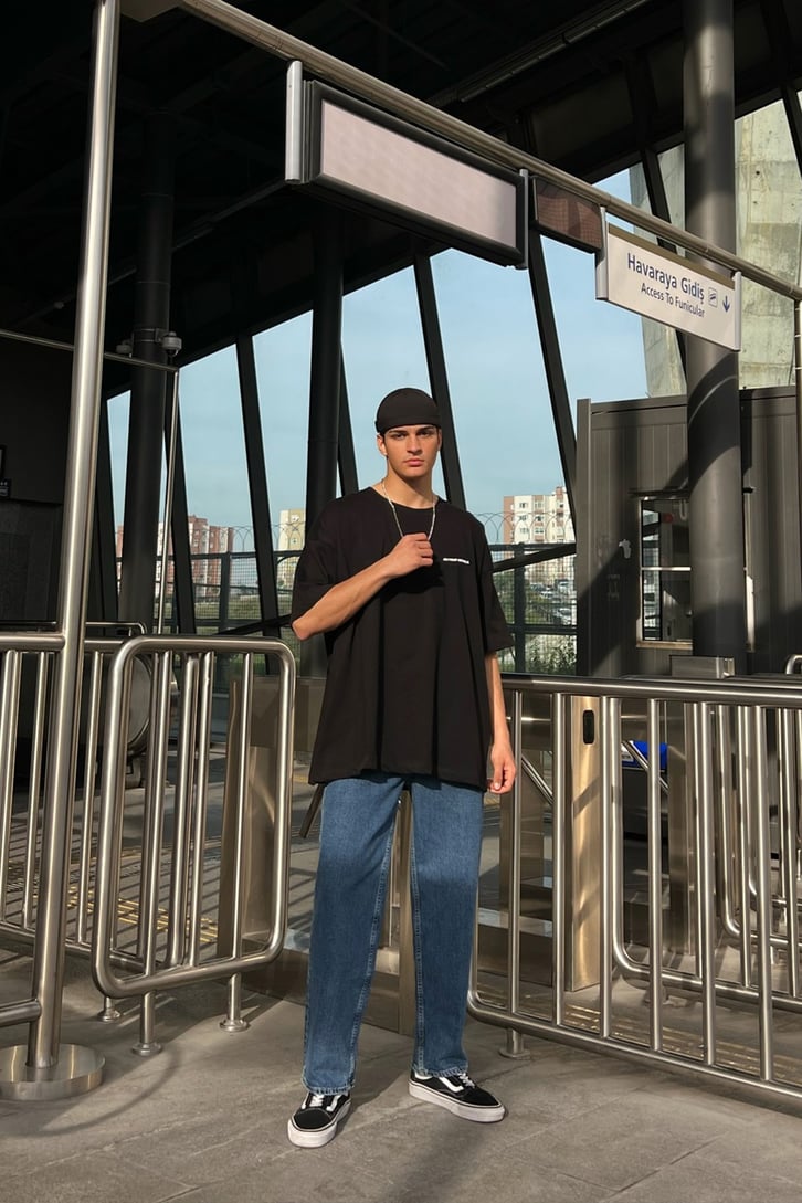 Basic Koyu Mavi Mom Fit Jean