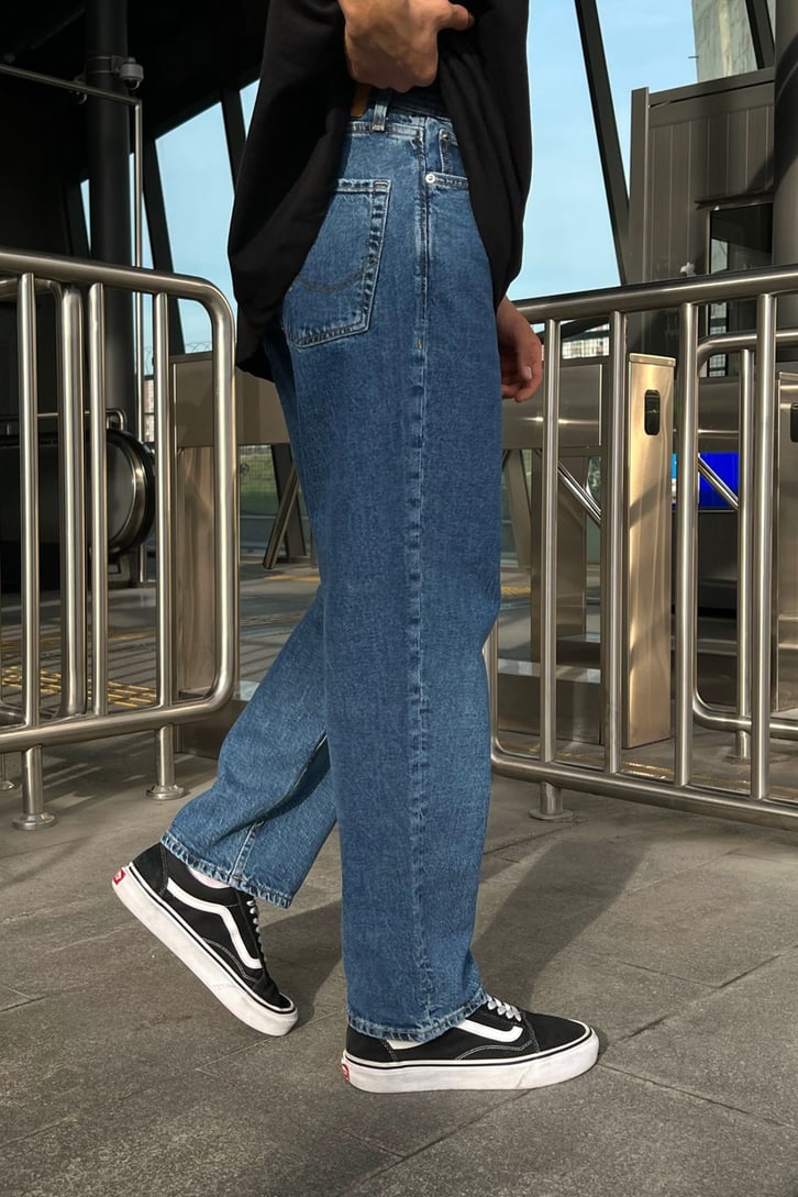 Basic Koyu Mavi Mom Fit Jean
