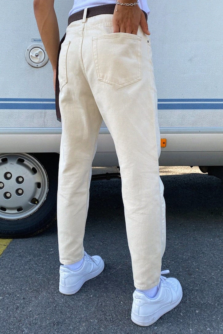 Basic Krem Mom Fit Jean