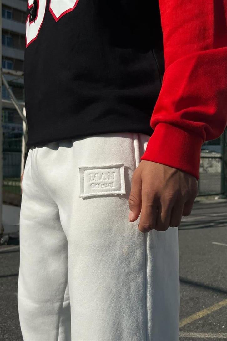 Basic Man Nakışlı Beyaz Jogger Fit Eşofman Altı