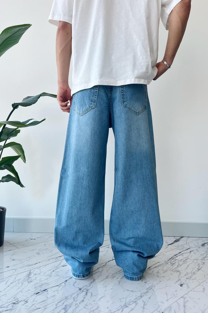 Basic Mavi Baggy Jean