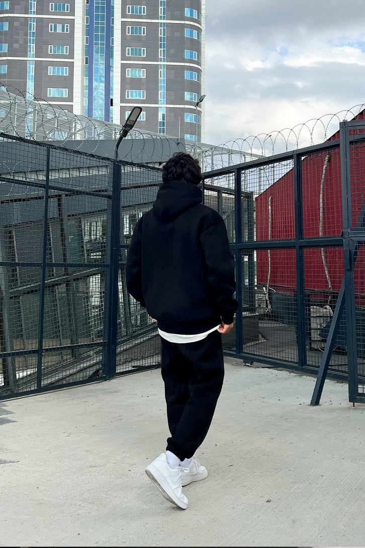 Basic Outfit Siyah Eşofman Takımı