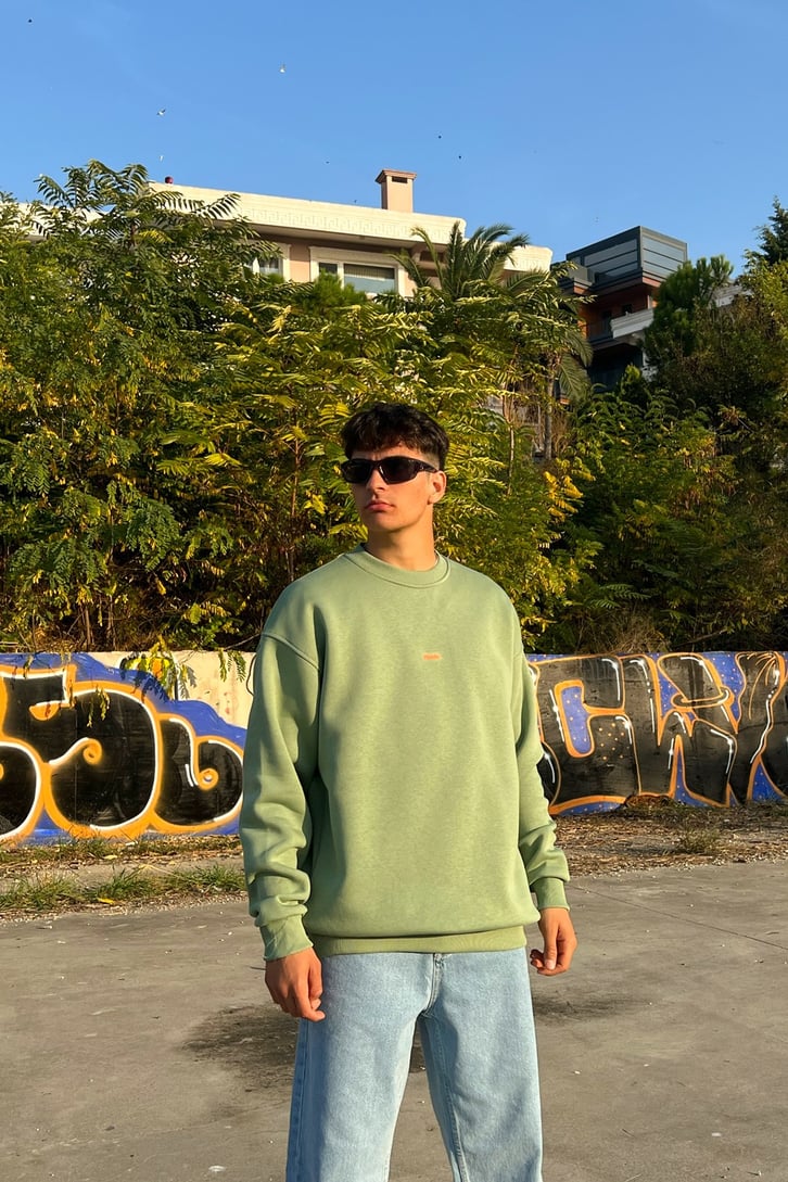 Basic Oversize Sweatshirt