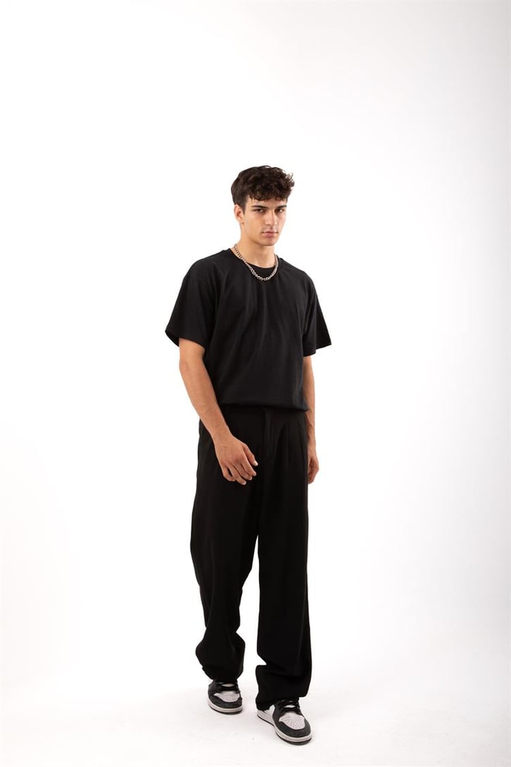 Basic Regular Fit Siyah Tişört