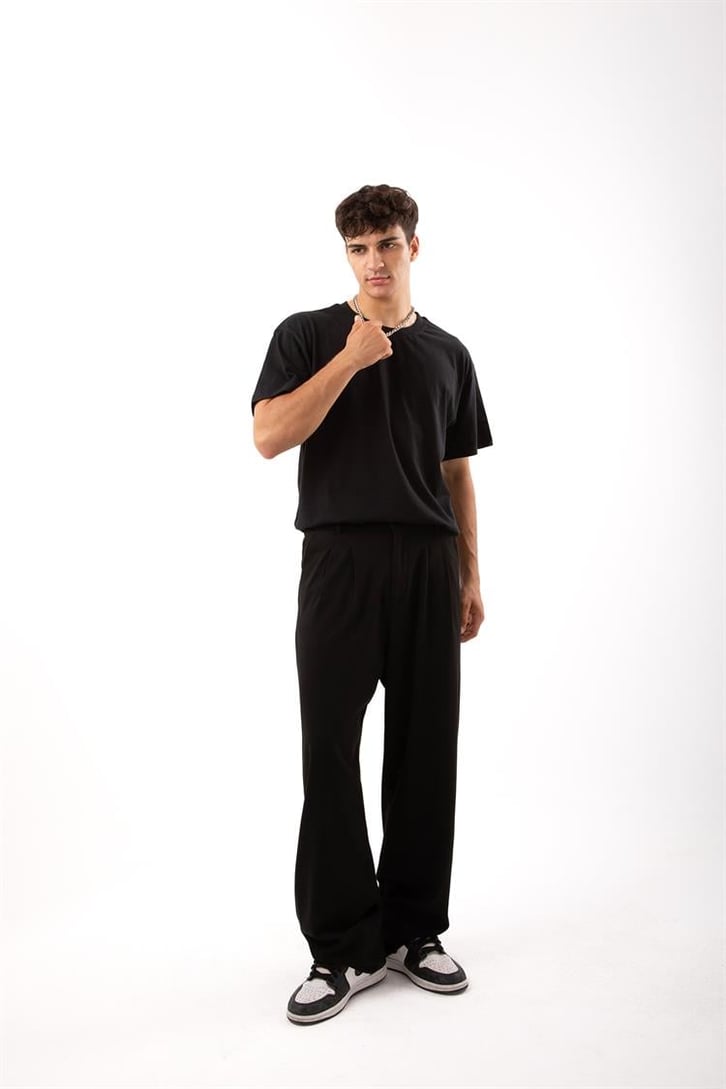 Basic Regular Fit Siyah Tişört