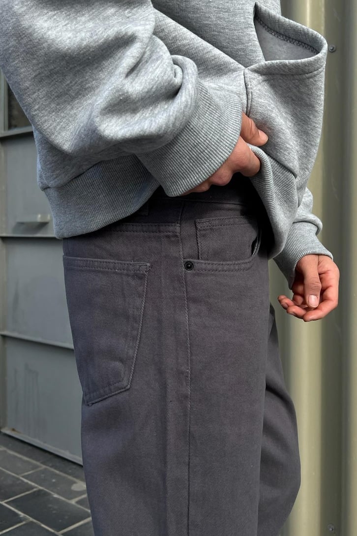 Basic Regular Jean