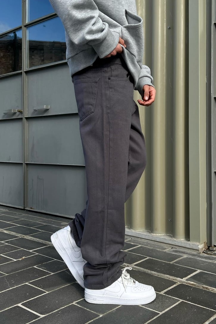 Basic Regular Jean