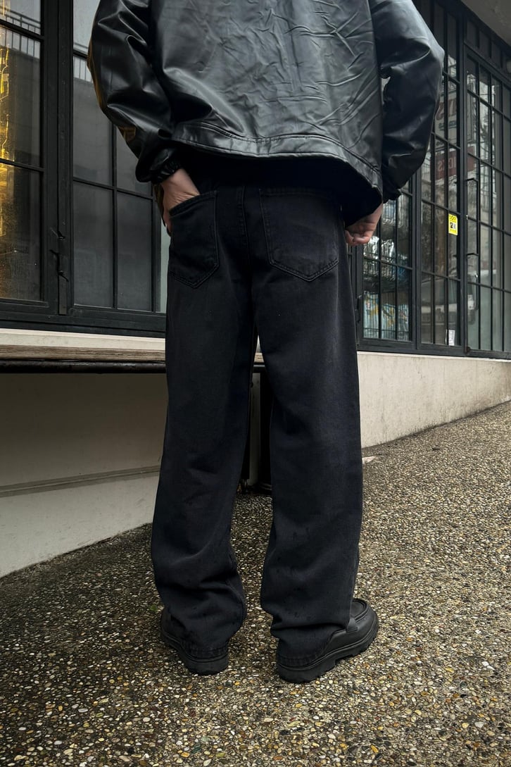 Basic Regular Jean