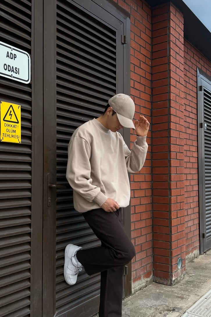 Basic Ripped Detail Sütlü Kahve Oversize Sweatshirt